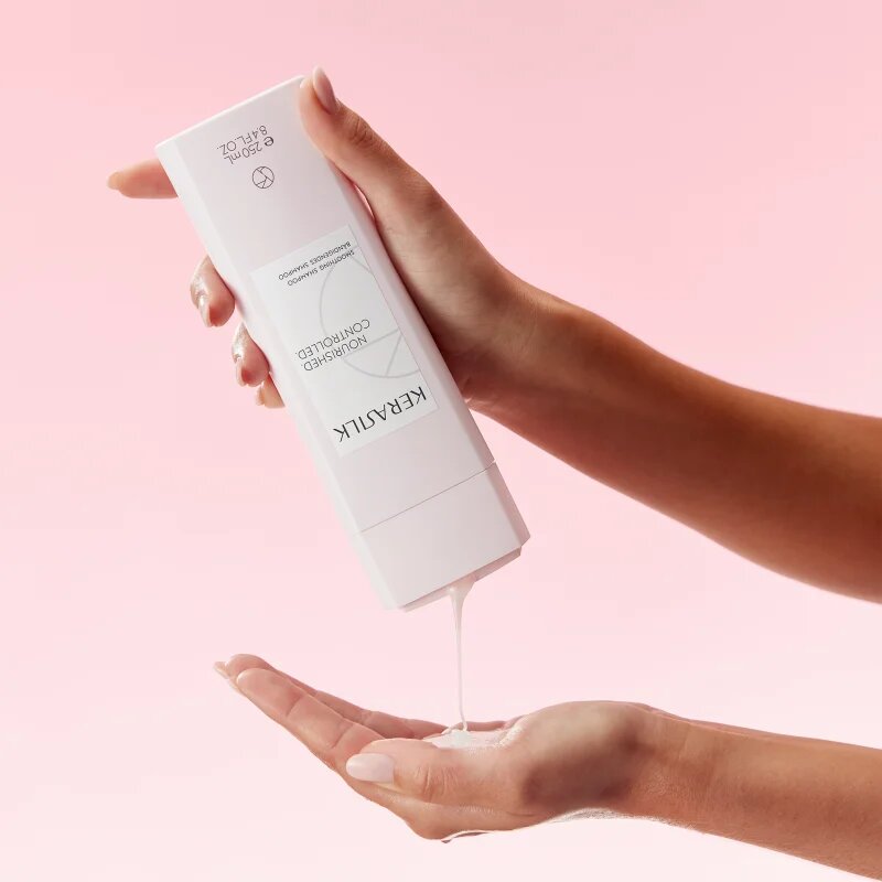 KERASILK Essentials Smoothing Shampoo Șampon pentru păr aspru și indisciplinat 75 ml