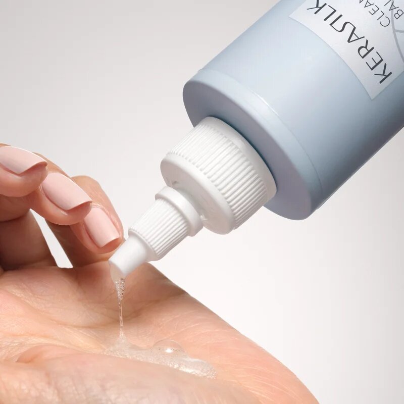 KERASILK Specialists Exfoliating Scalp & Hair Treatment tratament pre-sampon cu efect de exfoliere 200 ml