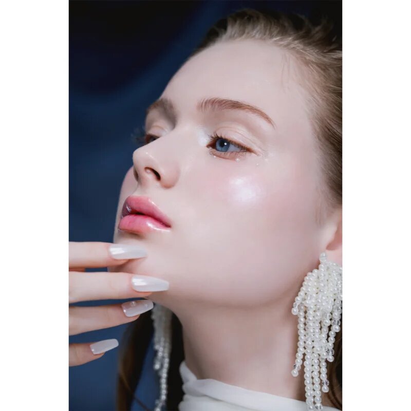 KUNDAL Objet Dew Drop Lip Glaze Balm balsam de buze colorat cu efect de hidratare culoare Tender Rose 2 g