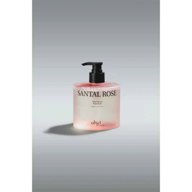 KUNDAL Objet Moist Gleam Body Wash gel parfumat pentru duș pentru hidratare intensa cu parfum Santal Rose 450 ml