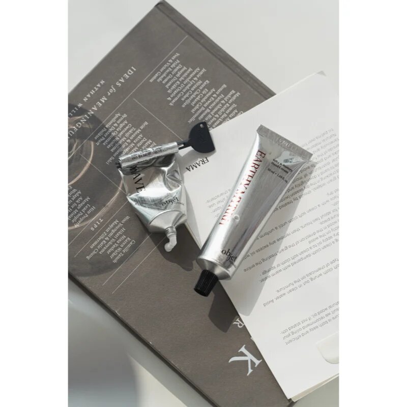 KUNDAL Objet Silky & Buttery Hand Cream crema de maini hranitoare nutritie si hidratare cu parfum Earthy Myrrh 50 ml