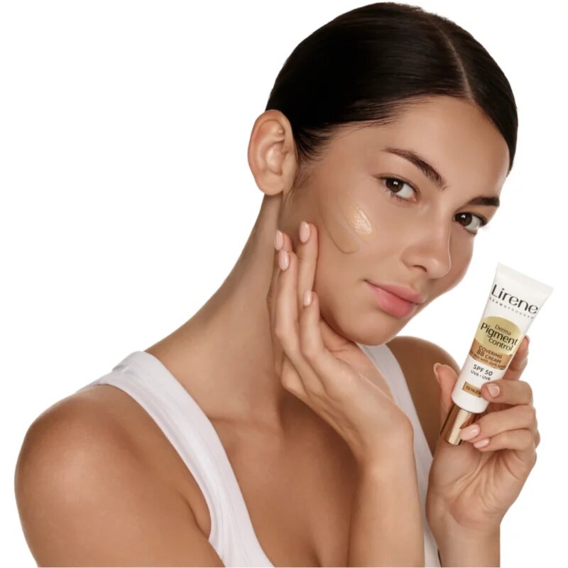 Lirene Derma Pigment Control Covering BB Cream SPF 50 Creama BB impotriva petelor ce ofera stralucire culoare 02 Nude 30 ml