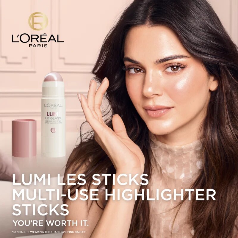 L’Oréal Paris Lumi Stick Glow crema de strălucire stick culoare 630 Cream Chic 6.5 g