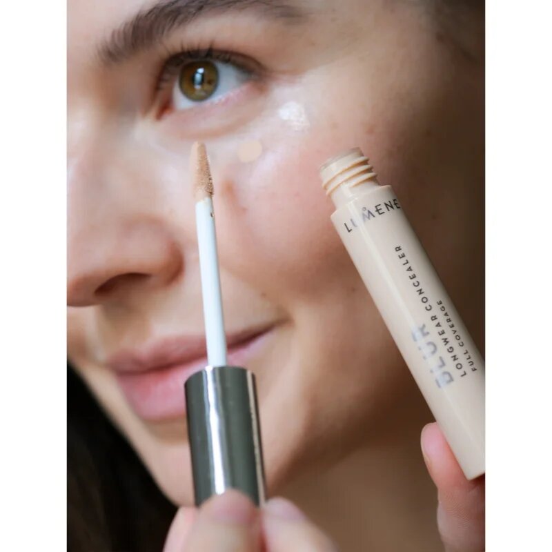 Lumene Blur Longwear corector lichid culoare Medium 9 ml