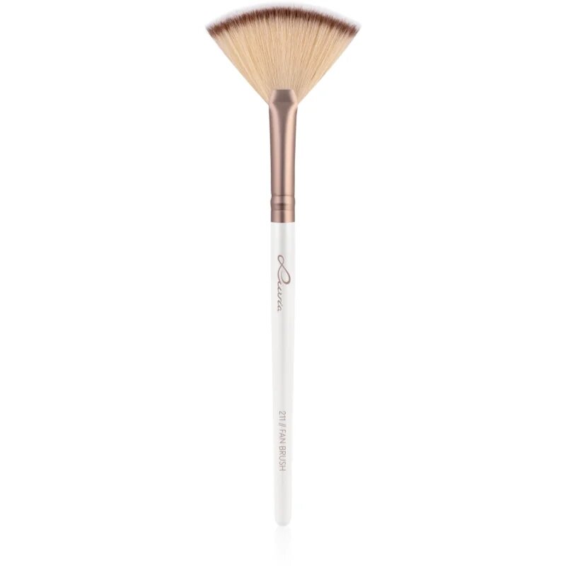 Luvia Cosmetics Elegance Fan Brush pensulă în formă de evantai 211 1 buc