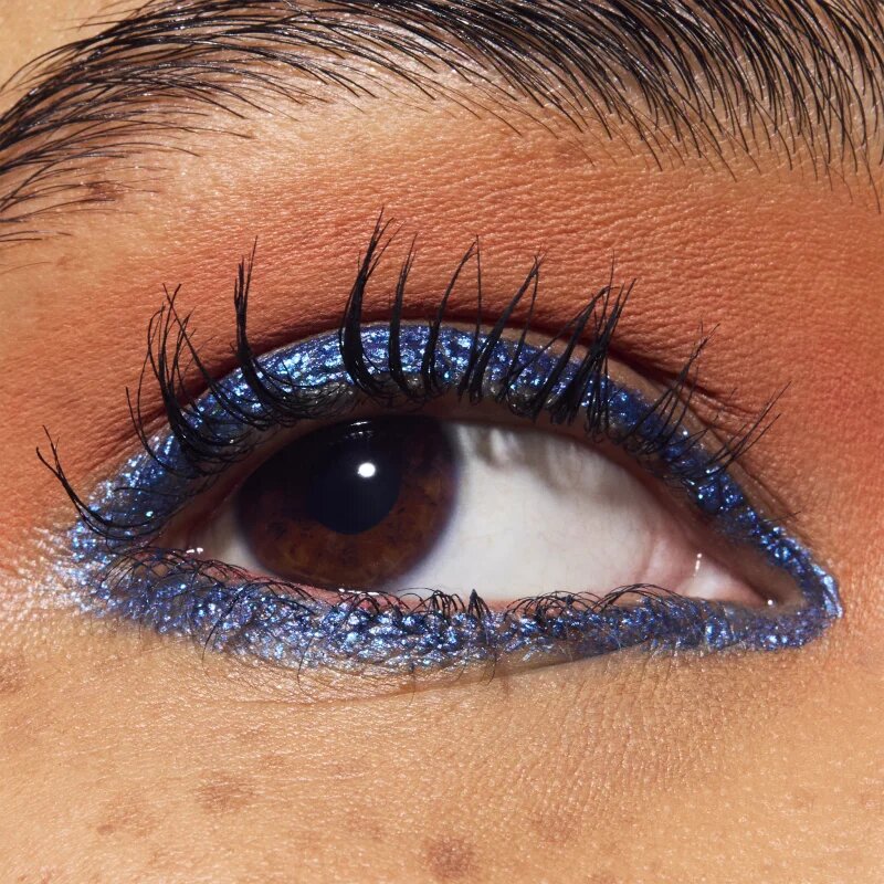 MAC Cosmetics Dazzleshadow Eyeshadow Stick fard de pleoape cremos stick culoare Bedazzled Denim 1.6 g