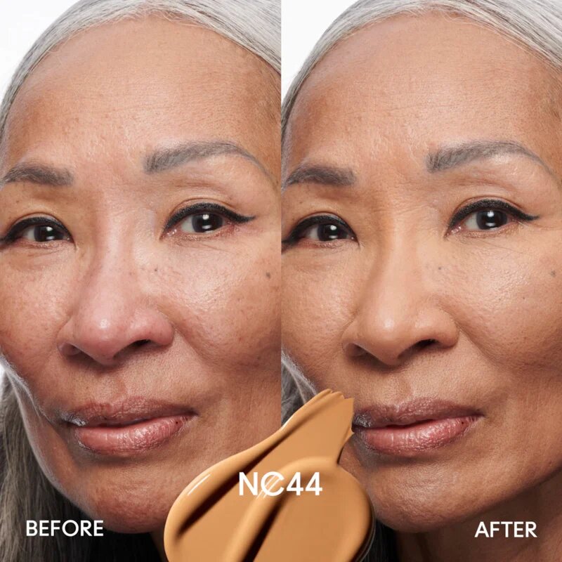 MAC Cosmetics Studio Radiance 24HR Luminous Lift Concealer Mini corector lichid culoare NC44 1.8 ml