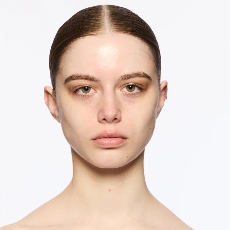 MAC Cosmetics Studio Radiance Skin Tint Stick creion de machiaj culoare Light 1 8 g