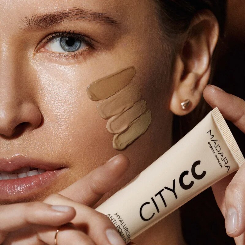Mádara MÁDARA City CC Crema CC pentru un ten uniform SPF 15 culoare Tan 40 ml