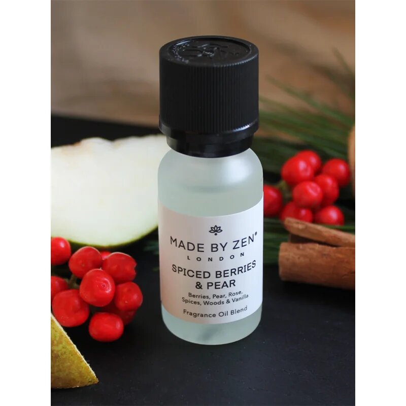 MADE BY ZEN Spiced Berries & Pear ulei aromatic 15 ml
