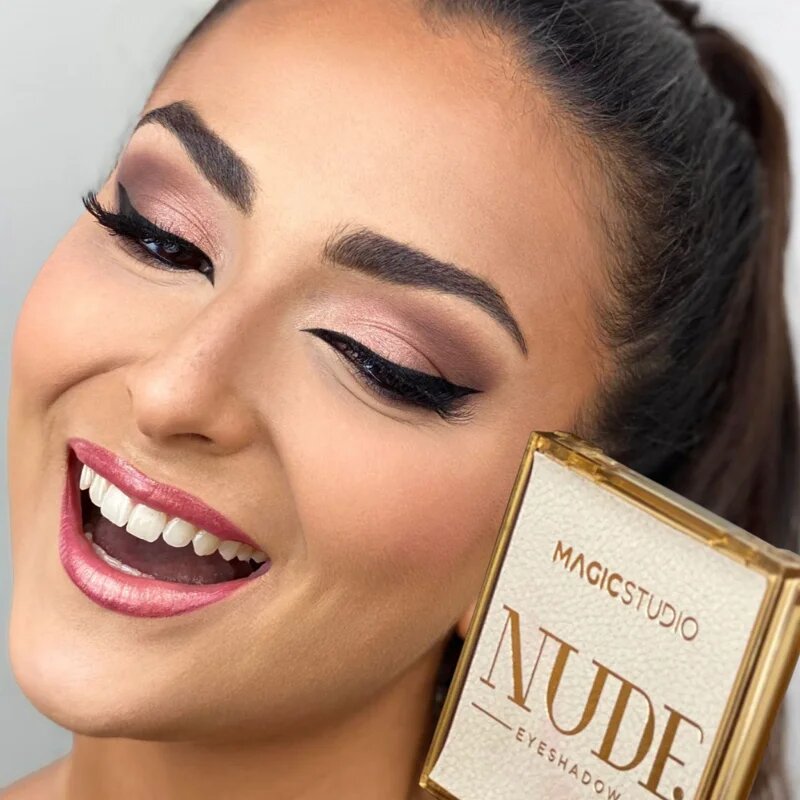 Magic studio Nude Eyeshadow paletă cu farduri de ochi 9x1 g
