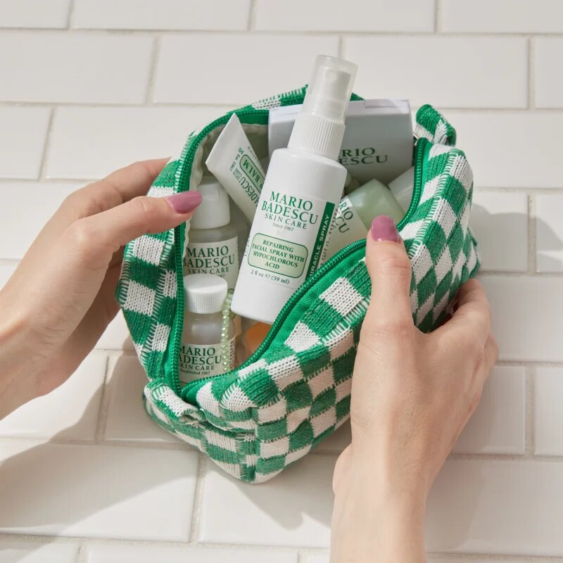 Mario Badescu Repairing Facial Spray With Hypochlorous Acid spray facial recuperator pentru netezirea pielii 59 ml