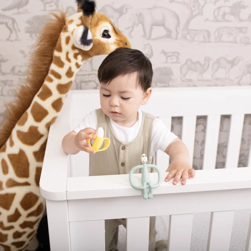 Matchstick Monkey Banana Soother & Monkey Teether set cadou pentru copii