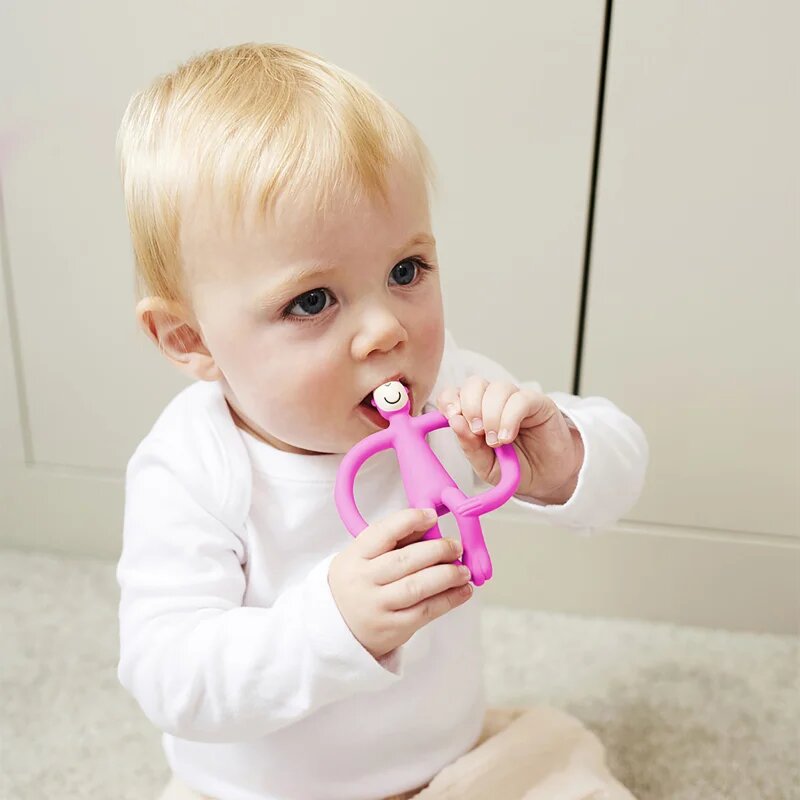 Matchstick Monkey Teething Toy and Gel Applicator jucărie pentru dentiție perie 2 in 1 Pink 1 buc
