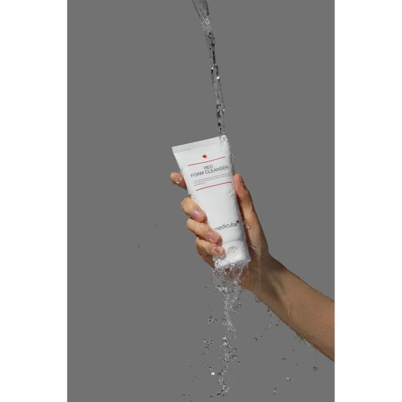 Medicube Red Foam Cleanser Spuma curatare intensa. cu efect calmant 120 ml
