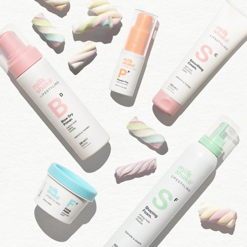 milk_shake® Lifestyling Texturizing Spritz spray pentru păr cu volum 200 ml