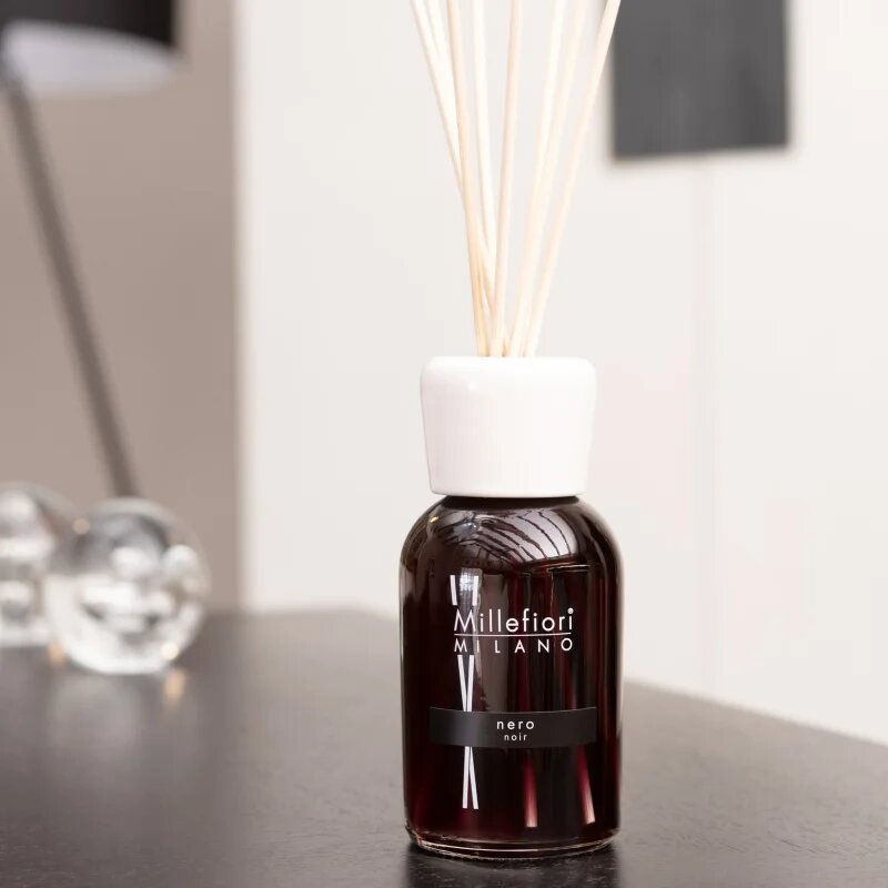 Millefiori Milano Nero difuzor de aroma 250 ml
