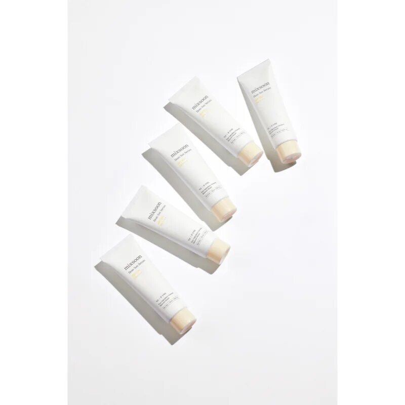 mixsoon Bean Sun Serum ser protector cu efect de hidratare SPF 50+ 50 ml