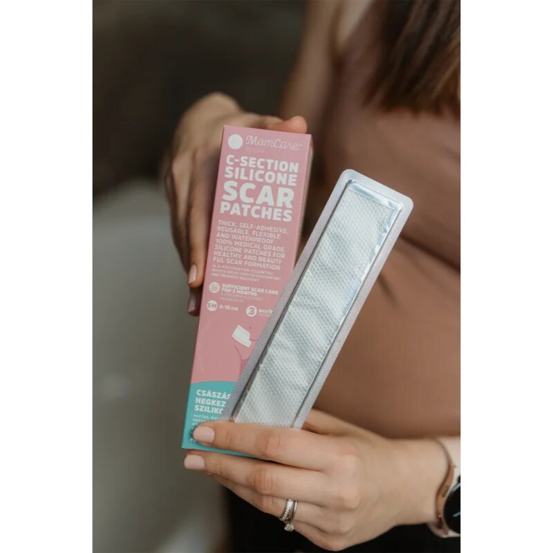 MomCare by Lina C-Section Silicone Scar Patches plasturi de silicon pentru cicatrici de cezariană mărime L-XL 5 x 20 cm 3 buc