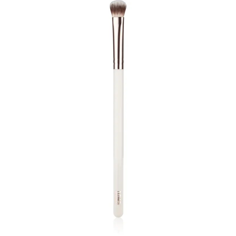 MUA Makeup Academy Brushes Flat Eye Base perie plata pentru aplicarea fardului 1 buc
