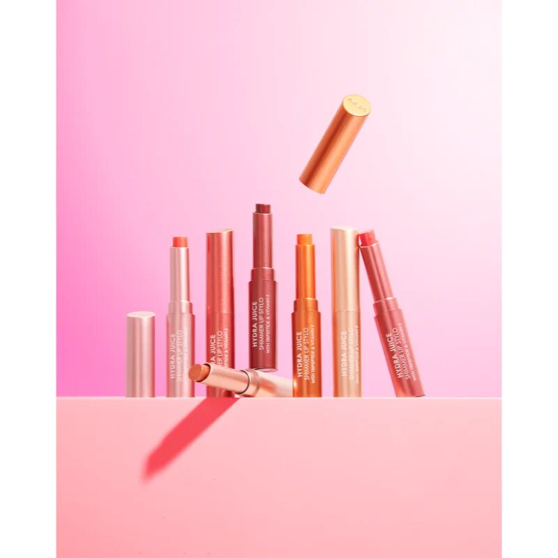 MUA Makeup Academy Hydra Juice Peptide Shimmer Lip Stylo ruj stralucitor cu efect de nutritiv culoare Raspberry Jam 1.5 g