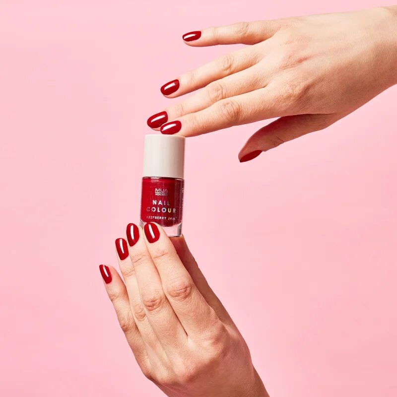 MUA Makeup Academy Nail Colour lac de unghii culoare Raspberry Jam 10 ml