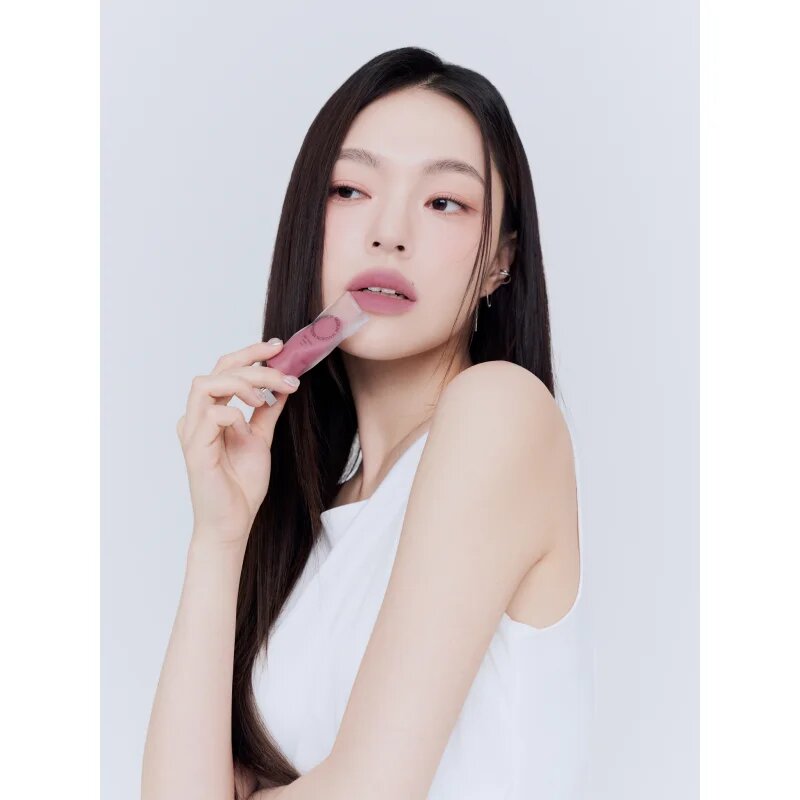 MUZIGAE MANSION Objet Water ruj de buze lichid mat și hidratant culoare 003 Posh 5.8 ml