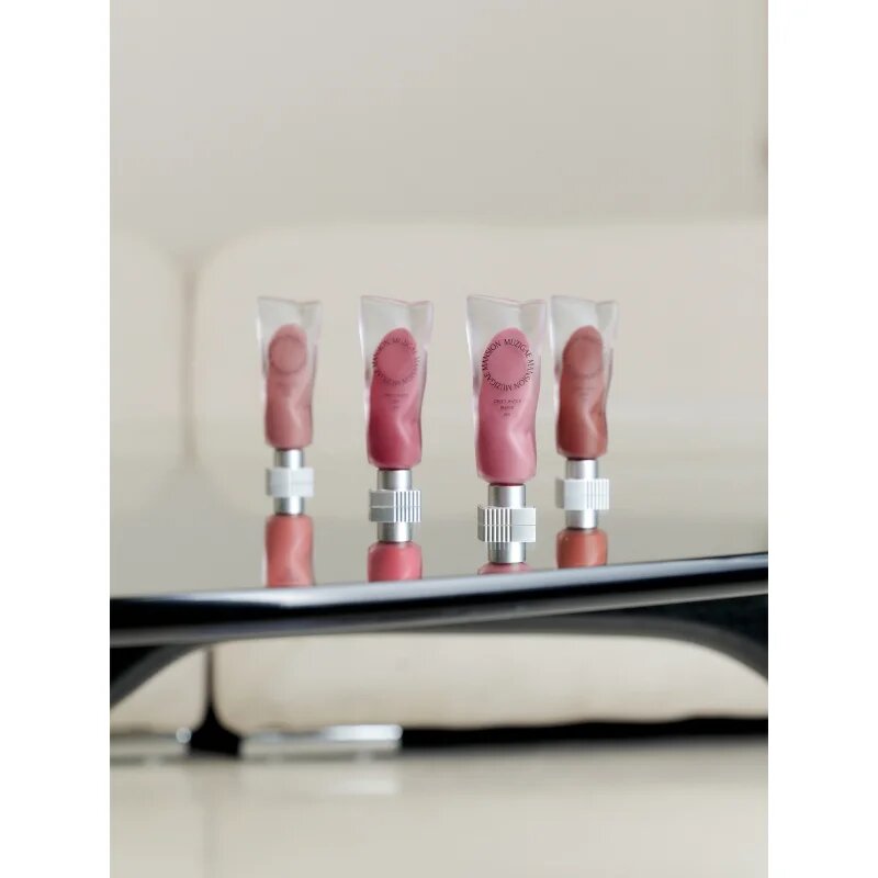 MUZIGAE MANSION Objet Water ruj de buze lichid mat și hidratant culoare 006 Behind 5.8 ml