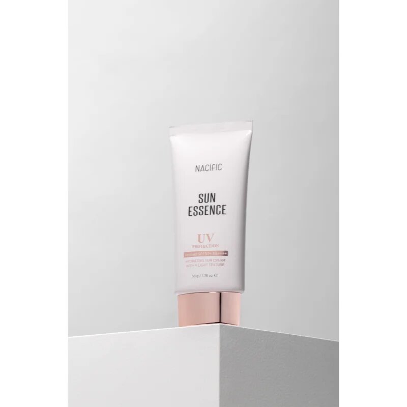 Nacific Sun Essence crema fluida hidratanta cu efect calmant SPF 50+ 50 ml