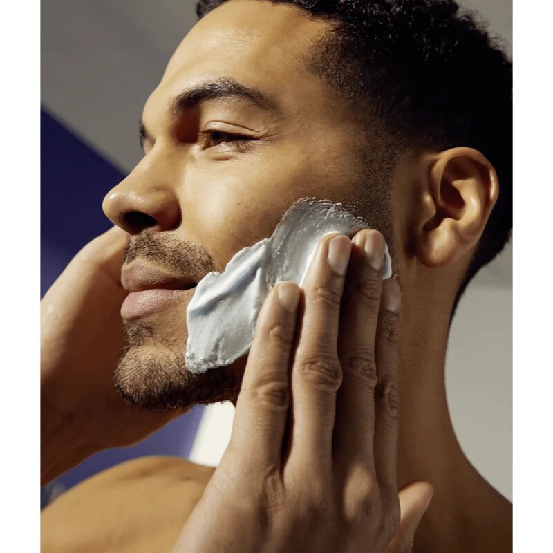 Nivea MEN Sensitive gel de ras cu efect calmant 200 ml