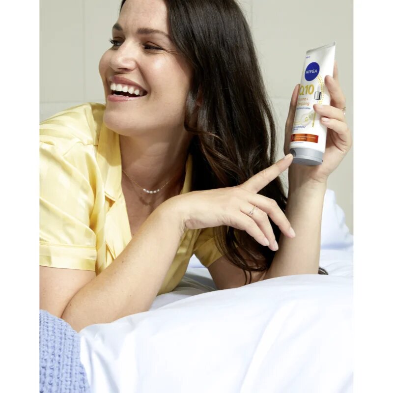 Nivea Q10 Firming + Energizing ser de fermitate 200 ml