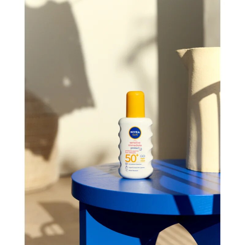Nivea SUN Sensitive Immediate spray protector pentru plajă SPF 50+ 200 ml