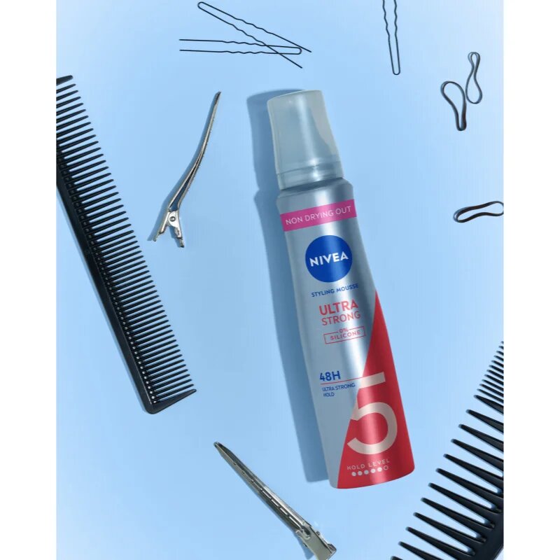 Nivea Ultra Strong spuma 150 ml