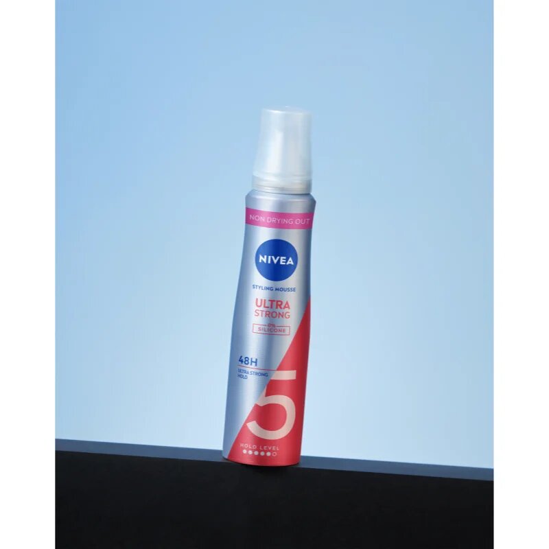 Nivea Ultra Strong spuma 150 ml