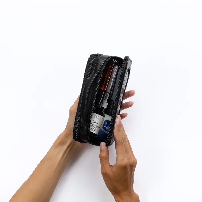 Notino Travel Collection In-Flight Pouch servietă pentru cosmetice Black 20x10x5 cm 1 buc