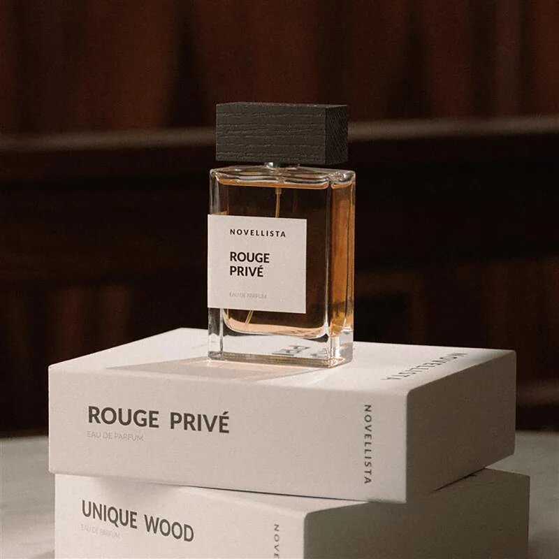 NOVELLISTA Rouge Privé Eau de Parfum pentru femei 10 ml