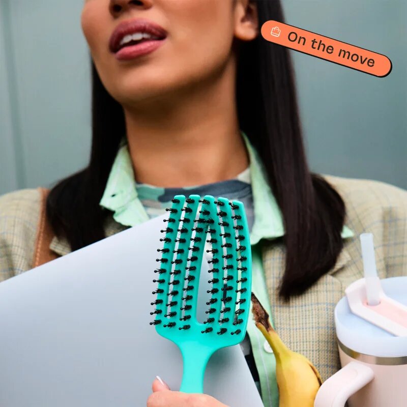 Olivia Garden Club The Nomad Detangling&Shine Fingerbrush​ perie de tip paletă pentru păr Mint 1 buc