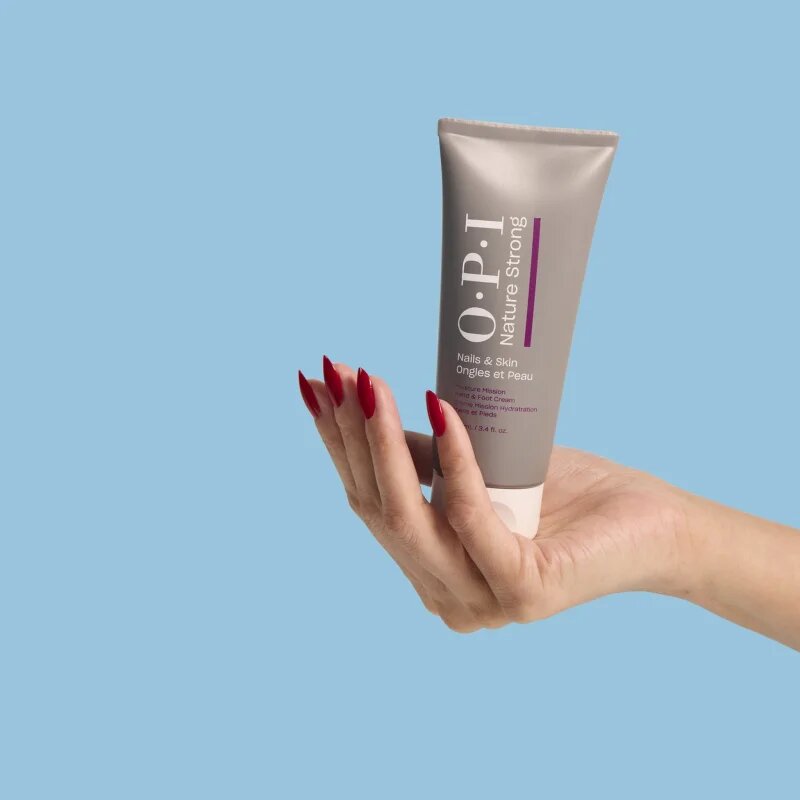 OPI Nature Strong Nails&Skin cremă hidratantă pentru maini si picioare 100 ml