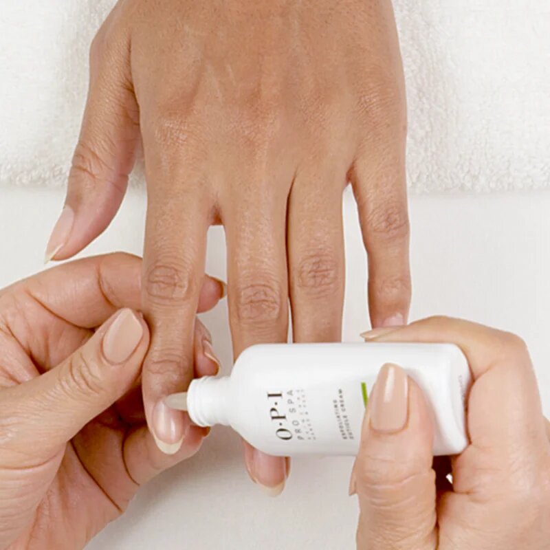 OPI Pro Spa balsam exfoliant pentru cuticule 27 ml