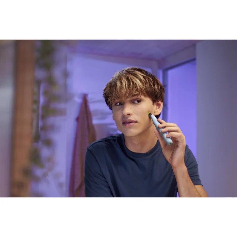 Philips OneBlade First Shave QP1326/30 aparat de tuns barba 1 buc