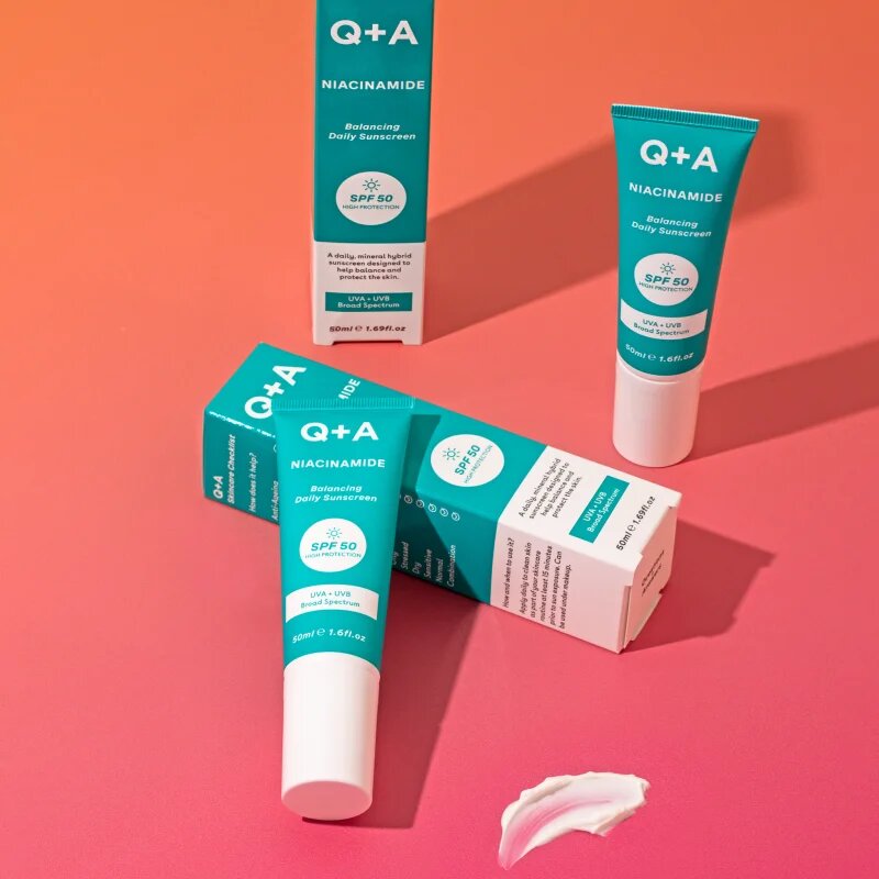 Q+A Niacinamide crema protectoare pentru fata SPF 50 50 ml
