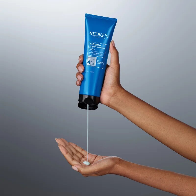 Redken Extreme Mască regeneratoare și pentru reînnoire pentru par deteriorat 250 ml