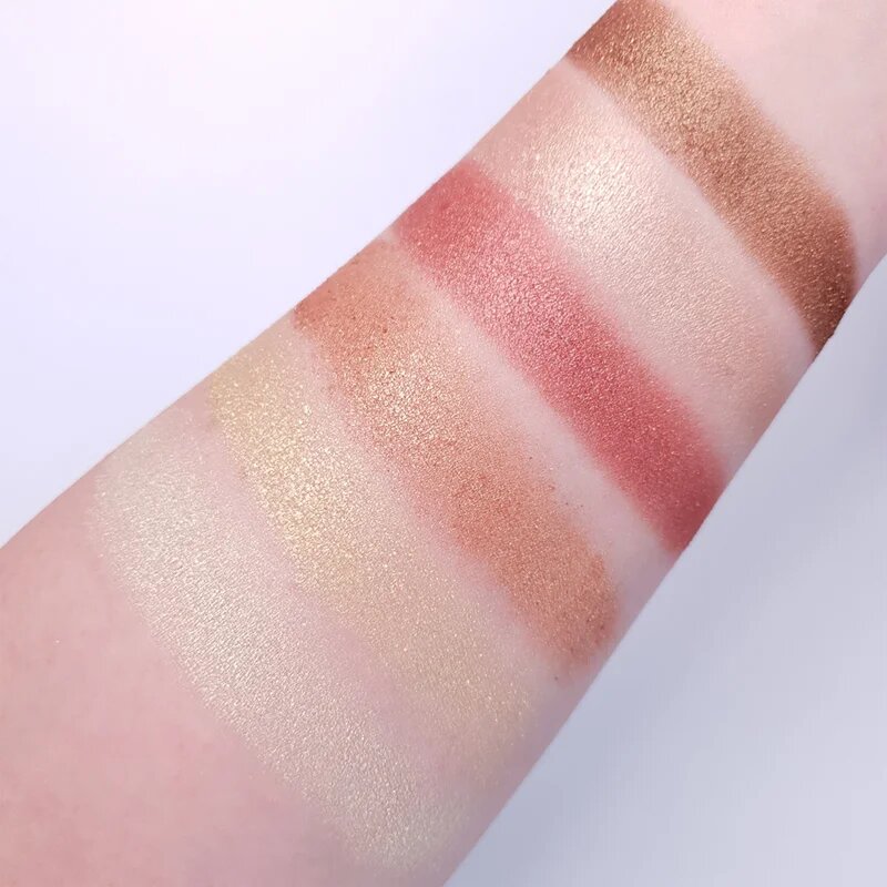 Revolution Relove Super Highlight iluminator culoare Blushed 6 g