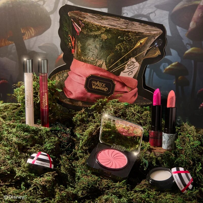 Revolution X Alice in Wonderland set de buze culoare 1 buc