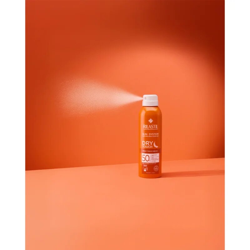 Rilastil Sun System Dry Touch spray protector pentru plajă SPF 50 200 ml