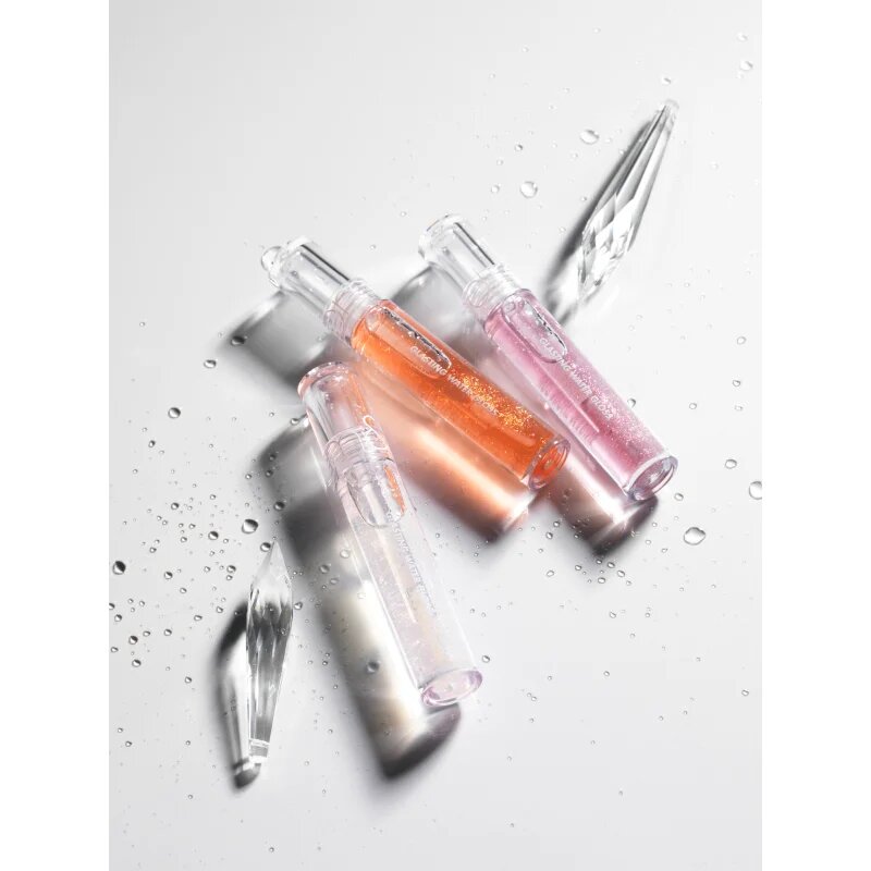 rom&nd Glasting Water Gloss luciu de buze stralucitor cu particule stralucitoare culoare #01 Sanho Crush 4.3 g