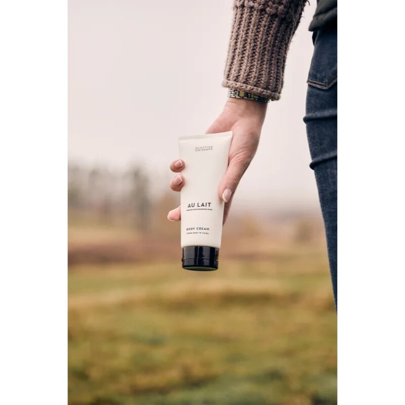 Scottish Fine Soaps Au Lait crema de corp 200 ml