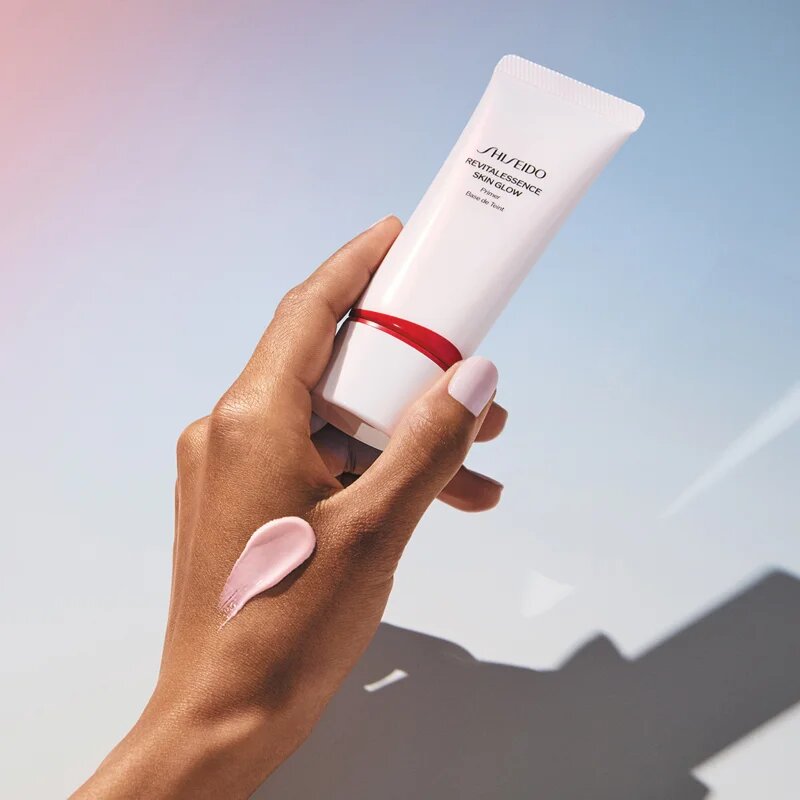 Shiseido Revitalessence Skin Glow Primer bază pentru machiaj iluminatoare SPF 25 30 ml
