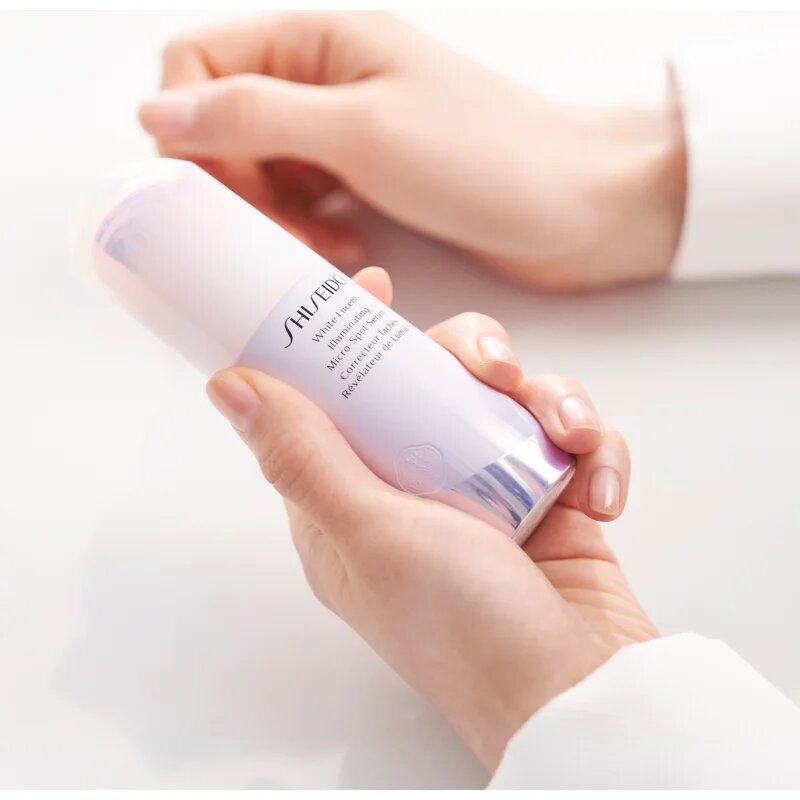 Shiseido White Lucent Illuminating Micro-Spot Serum ser iluminator pentru corectia petelor de pigment 50 ml