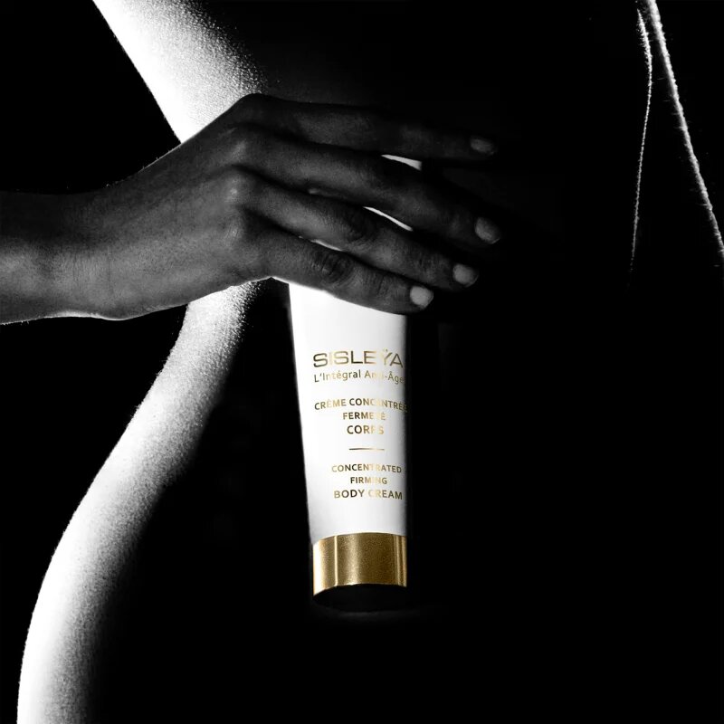 Sisley Sisleÿa L'Integral Anti-Age Concentrated Firming Body Cream crema de corp pentru fermitatea pielii piele anti-imbatranire 150 ml